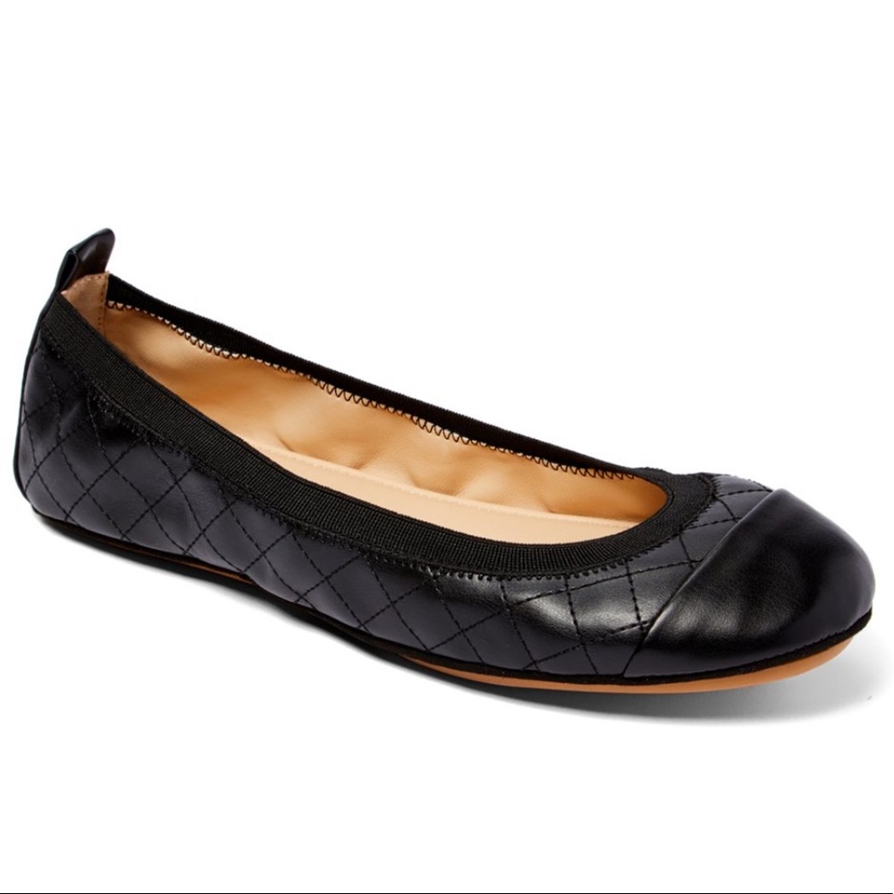Yosi Samra black quilted cap toe ballet flat.